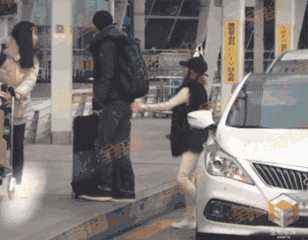 同意的零美容手术又让你失望了！黄轩的女朋友有惊人的变脸