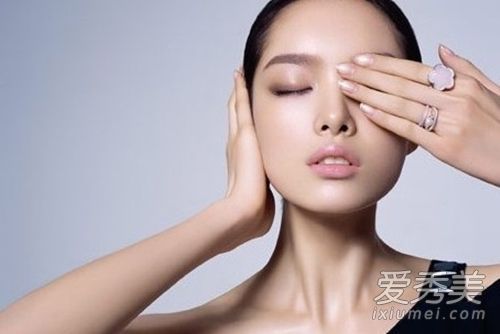 小苏打加上一些美白滋养的东西是一大进步