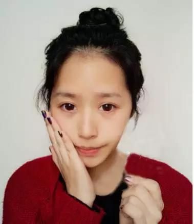 正确的化妆顺序:让妆容看起来更加自然持久