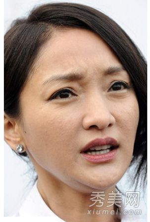 周迅细纹+双颚3女演员皮肤缺乏保养成为大妈