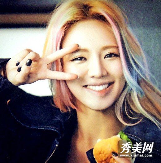 金孝渊青少年时期的朝鲜淡浓眉画