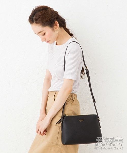 用简单的颜色创造出一种不寻常的灰色时装风格和合身的方法