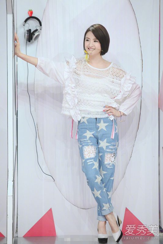 快乐大本营是什么品牌的林依晨明星牛仔裤?