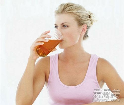 真的有必要吃酶、大麦叶、美白药丸和水吗？