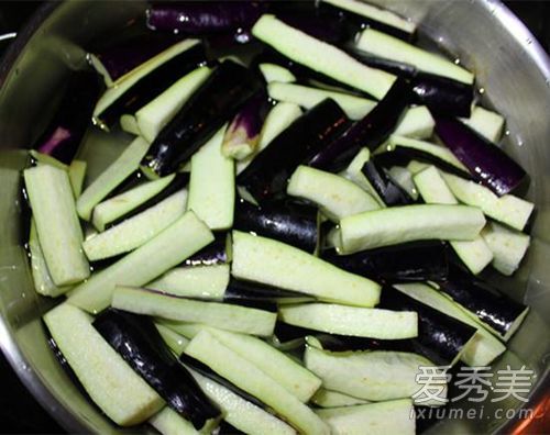 茄子加一，10天消除黑色素