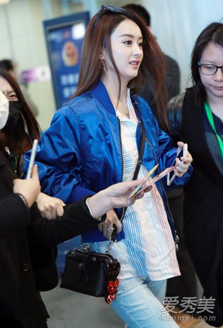 赵蓝宝石夹克是什么牌子的?赵的蓝色夹克衫多少钱