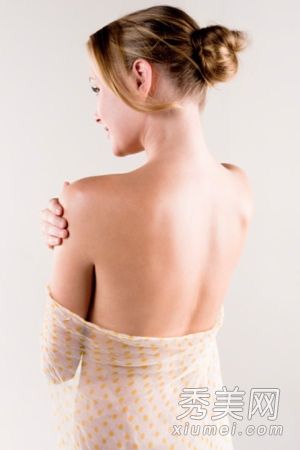 如何做背部痤疮？4招创造白玉背