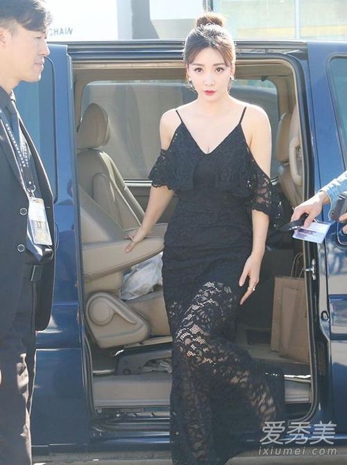 据说通用可以开罐头，可以垫桌子。