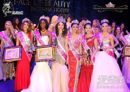 “世界上最美丽的脸”看起来是这样的,但是申是靠面粉支撑的。