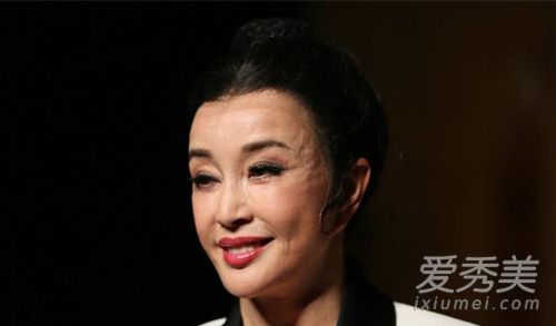 他们都60岁了,没有照片。这是真正的赵雅芝·刘晓庆。