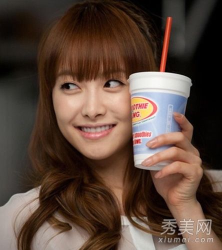 “大本营”节目主持人宋倩为消除粉刺开出小处方