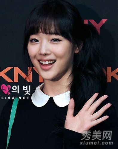 女性联盟f(x)雪莉揭示童年摄影证据不是整形手术