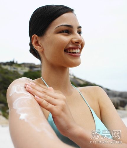 我可以在晒伤的皮肤上敷冰块吗？晒伤怎么办？