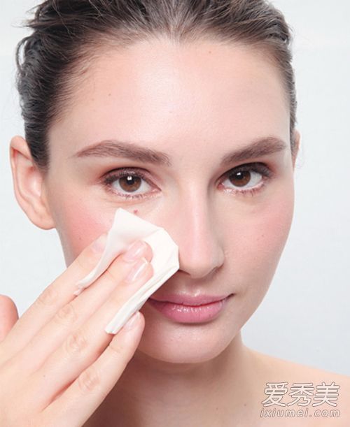 如何缓解“皮肤爆炸”并在秋冬打造完美妆容