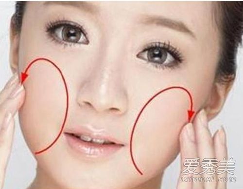 法国纹身在10天内就消失了，年轻了5岁。