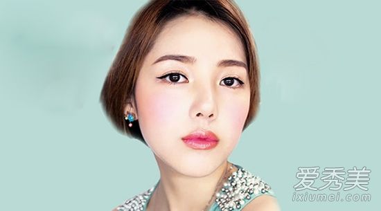 韩国化妆神PONY教你如何画眉毛。