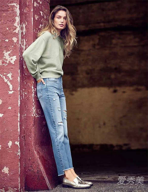 重大发现！今年春天所有的女明星都穿什么样的平底鞋？