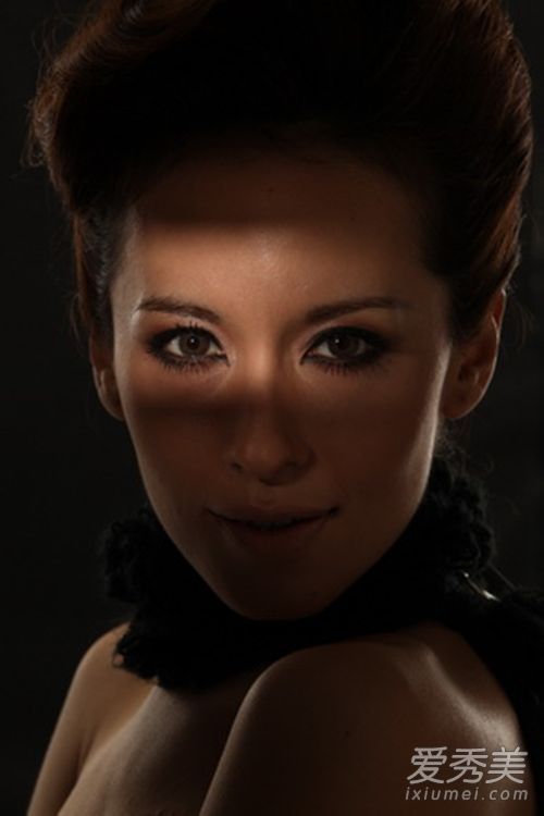 你想要你的眼睛变大还是变肿？5个去除眼袋的技巧