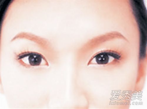 美丽的代价你知道这些双眼皮贴纸的害处吗