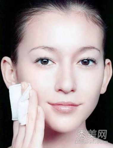 3大卸妆陷阱揭示唇妆不能去除唇色暗沉