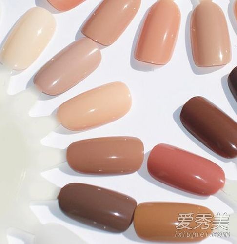 不能拿电话!试试“玫瑰金”美甲