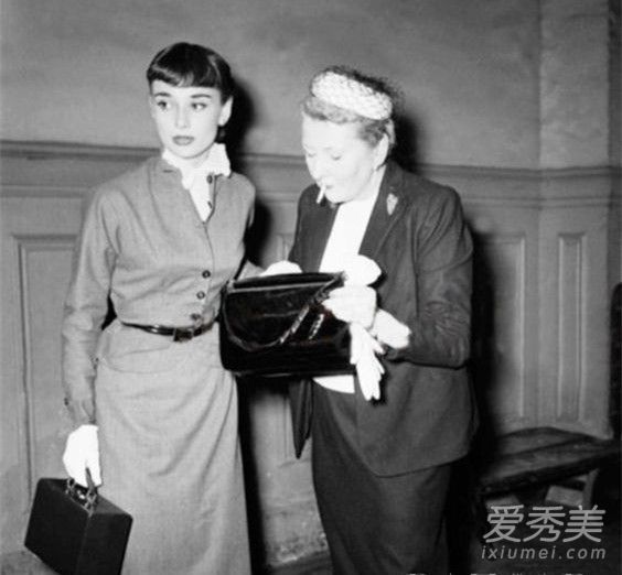 时尚复古凹2017必备小包