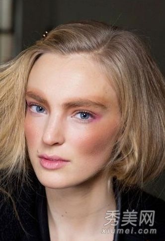 如何选择腮红颜色？腮红和瘦脸的图形绘制