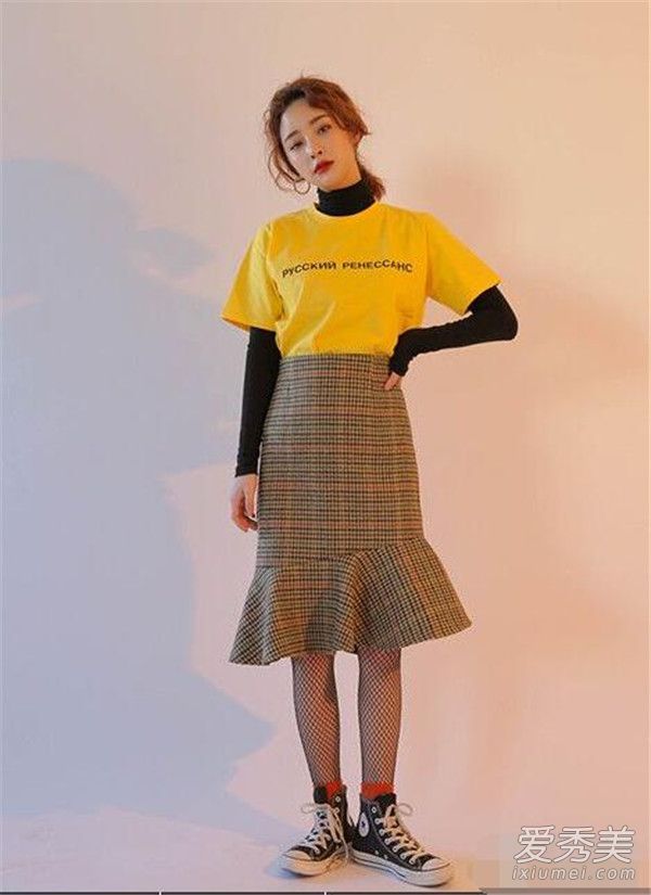 如何搭配鱼网袜？如何搭配鱼网袜很酷？