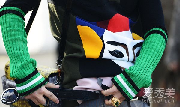 过一个不同的冬天，穿上一件明亮的毛衣。