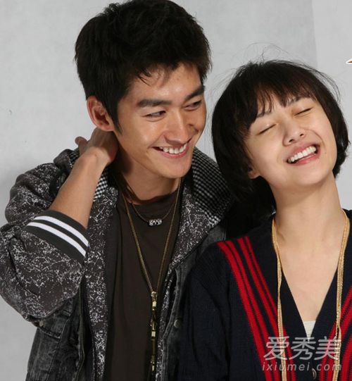 这些0.3厘米的骄傲和迷人的女演员里瑟瑞斯的美丽效果的充分揭示