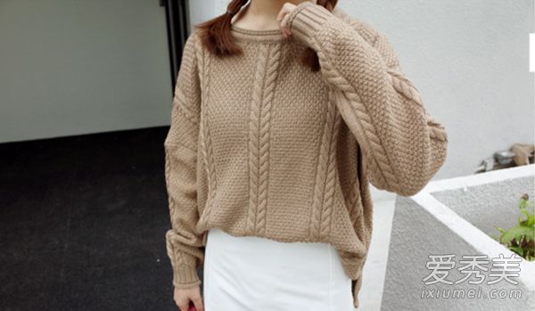 厚毛衣的时尚理论让你知道怎么穿,知道自己有多瘦。