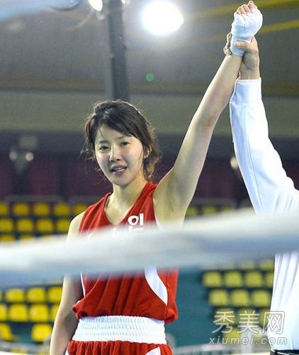 “金刚芭比”李世英承认整形手术不用害怕拳击