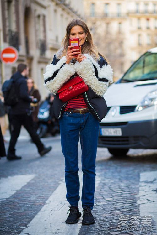 新年的“红包”配流行的红包