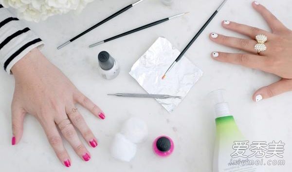 & amp点。反法国几何图案3超简单美甲教程