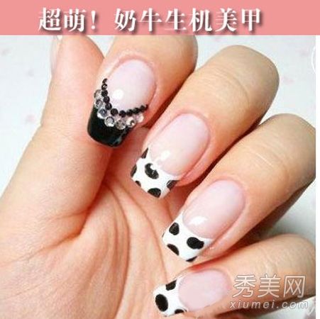 DIY美甲教程孟系牛黑白美甲