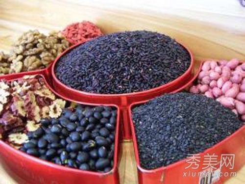 黑豆、黑米、黑木耳、10种黑色抗衰老食品