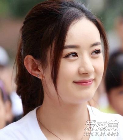 十里桃花。译者杨蜜和刘亦菲的新剧《看起来美丽而凄美》