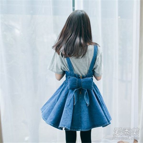 牛仔裤和外套搭配怎么样？牛仔裤的裙子和外套如何搭配？