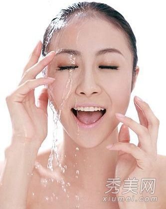 在不同季节护理皮肤有困难吗？记住保湿和保湿的4个要点