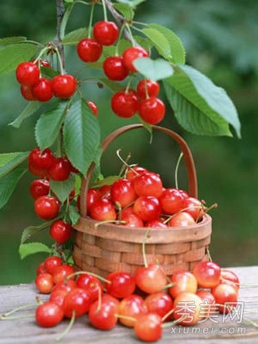 30岁的女性不应该错过8种抗皱水果和蔬菜