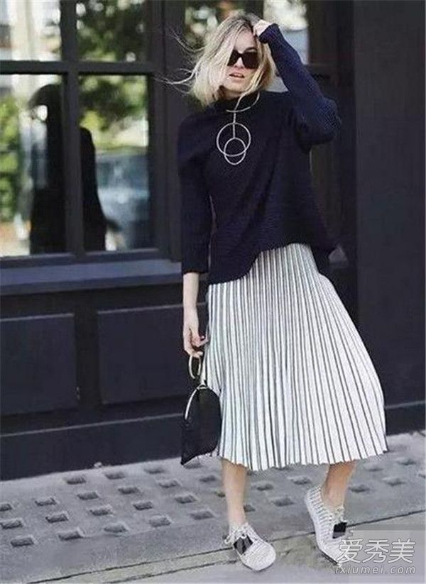 折叠裙搭配图片折叠裙如何搭配非常漂亮