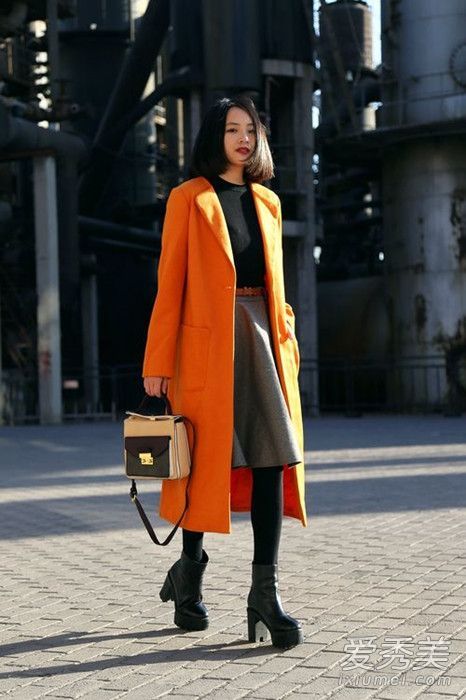 穿上最漂亮的感觉,取决于单件及膝长外套!