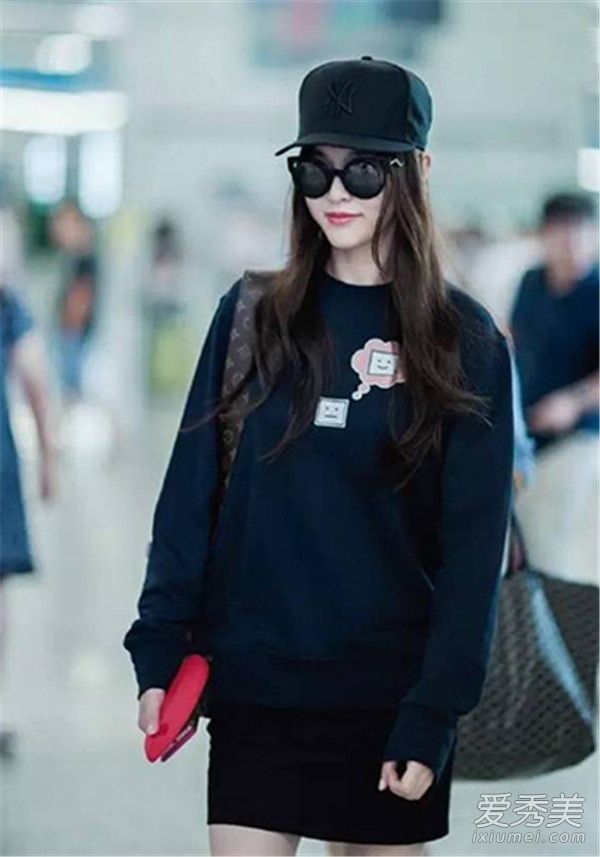 背心是什么季节穿的?服装是四季中最热门的项目。