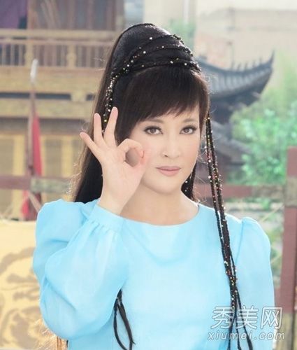 刘晓庆嫩肤面部按摩紧致提拉法