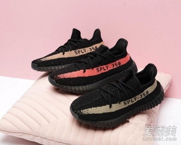 什么是袜子和鞋子?2017年最受欢迎的商品