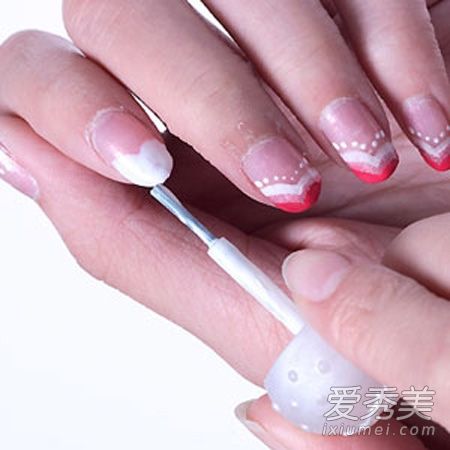 美甲甲沟炎+慢性中毒的潜在致命危害