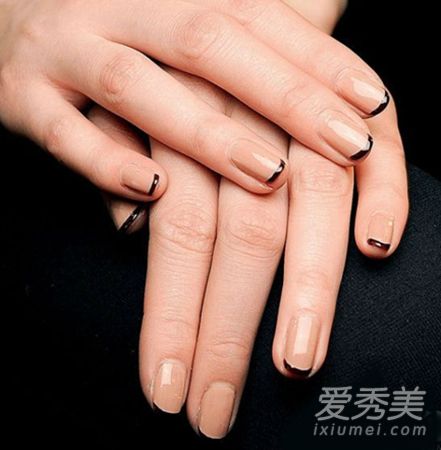 改良的法式美甲短指甲也适用