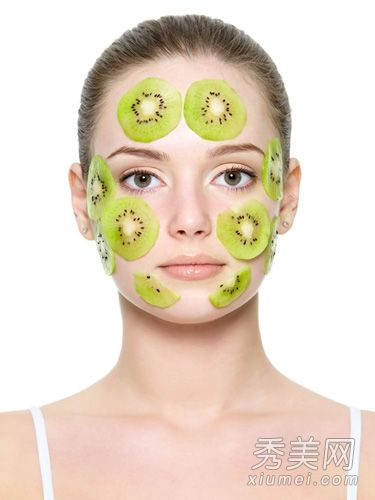 巧用橙色香蕉DIY水果抗皱面膜