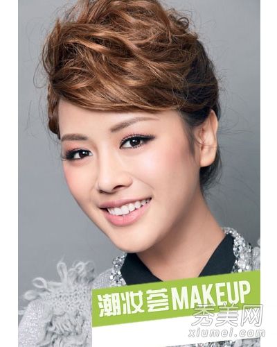 为年轻10岁的人改善肤色而进行的脸红和衰老的图解