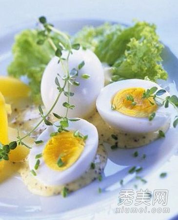 低脂肪食物+甜食8种食物让你“毁容”